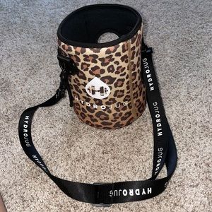 Cheetah hydrojug sleeve